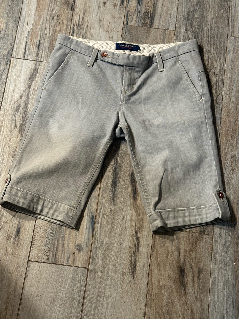 Raven Denim Women's Light Gray Jean Shorts
